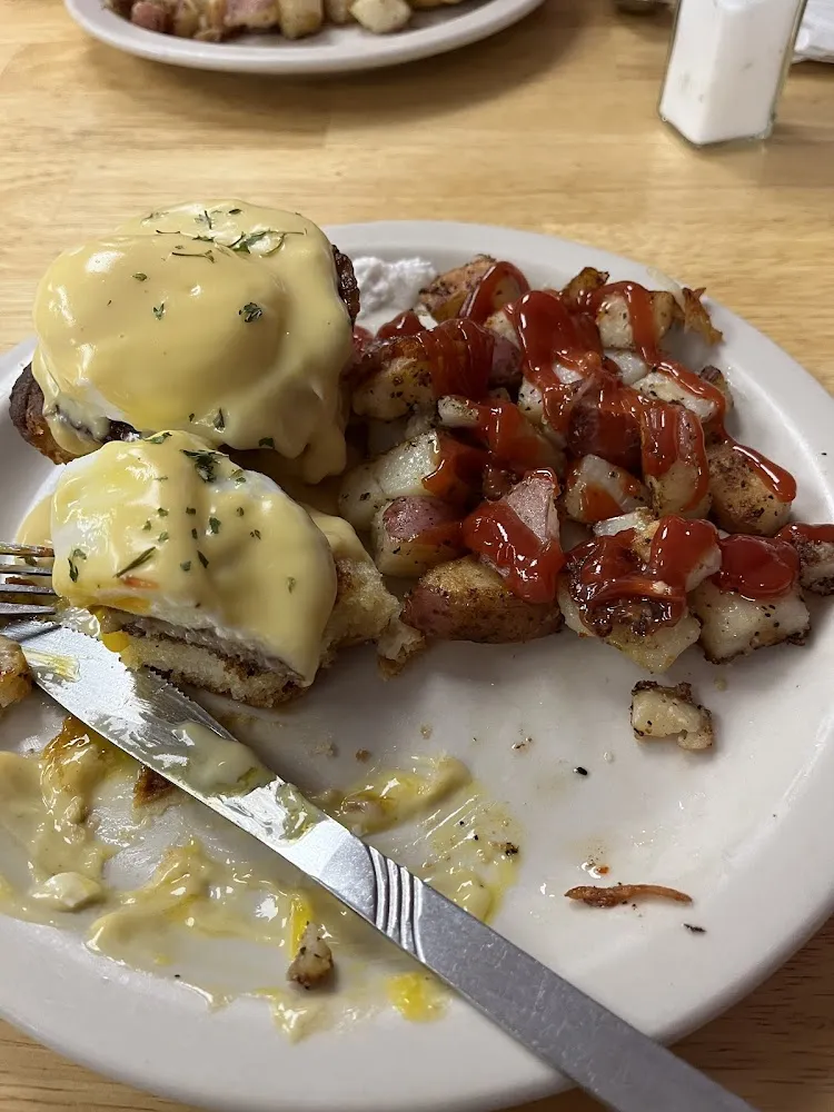 Eggs-Biscuit & Sausage Gravy